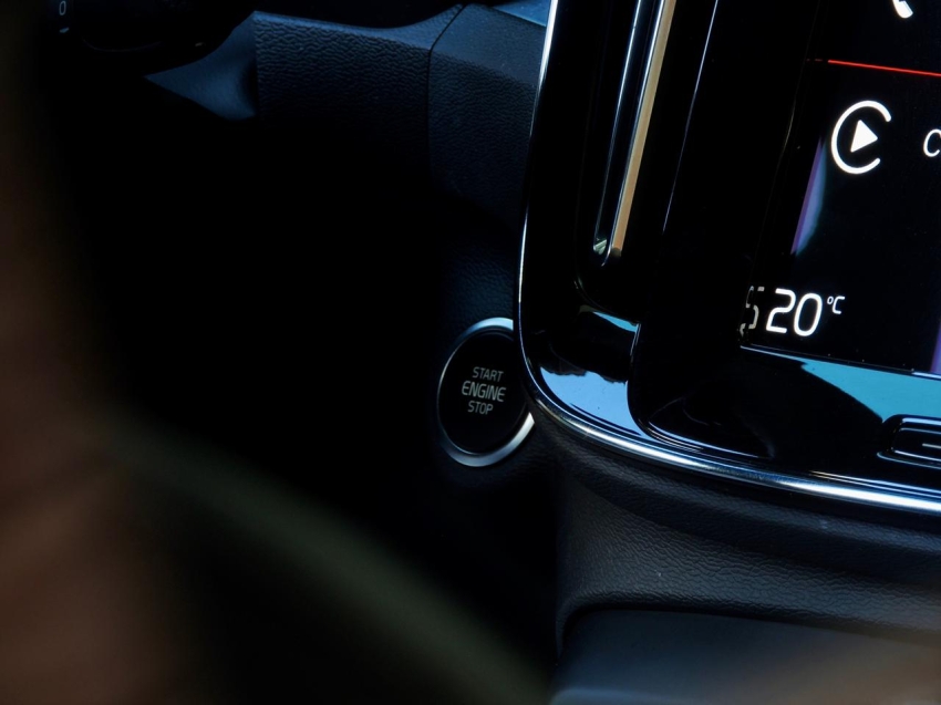 volvo xc40 1.5 t5 recharge inscription expression geartronic hibrido 4p automatico 202221