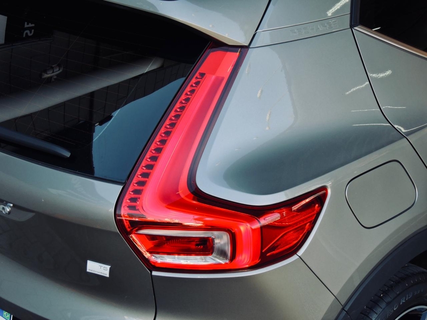 volvo xc40 1.5 t5 recharge inscription expression geartronic hibrido 4p automatico 202213