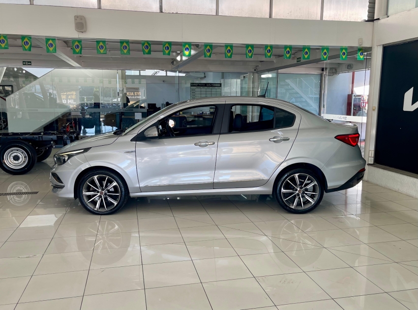 fiat cronos 1.8 e.torq flex precision at6 4p automatico 20197