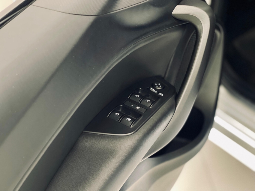 fiat cronos 1.8 e.torq flex precision at6 4p automatico 201920