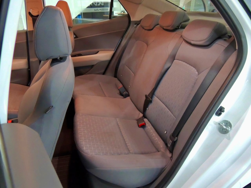 hyundai hb20s 1.0 12v flex limited manual 4p 202327