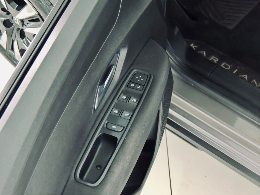 renault kardian 1.0 flex automatico 202525