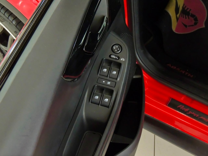 fastback abarth turbo 185hp (apenas 29.000 mil km rodados)27