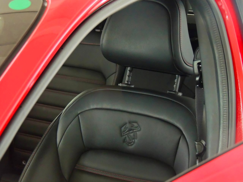 fastback abarth turbo 185hp (apenas 29.000 mil km rodados)28