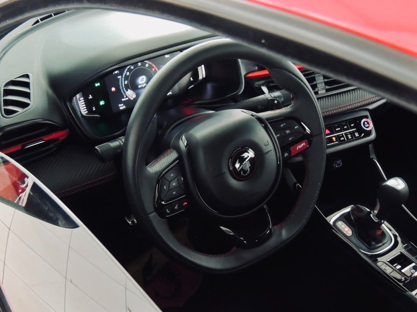 fastback abarth turbo 185hp (apenas 29.000 mil km rodados)18