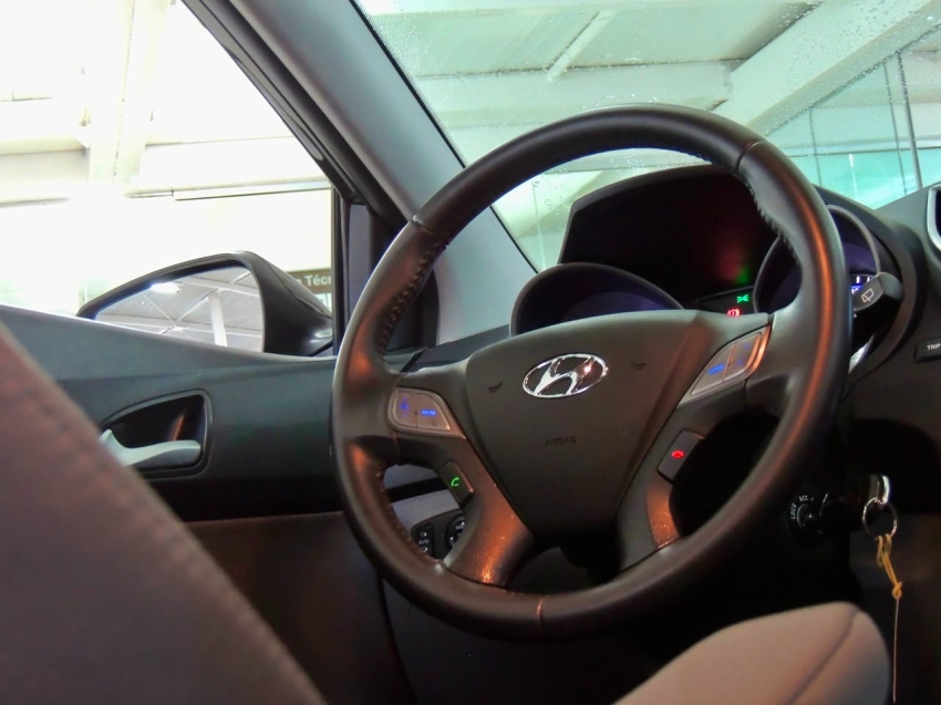 hb20 1.6 premium automatico impecavel (apenas 30.000 mil km rodados)24
