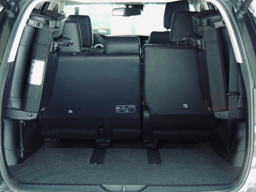 toyota hilux sw4 2.8 d-4d turbo diesel srx 4x4 automatico 4p 20238