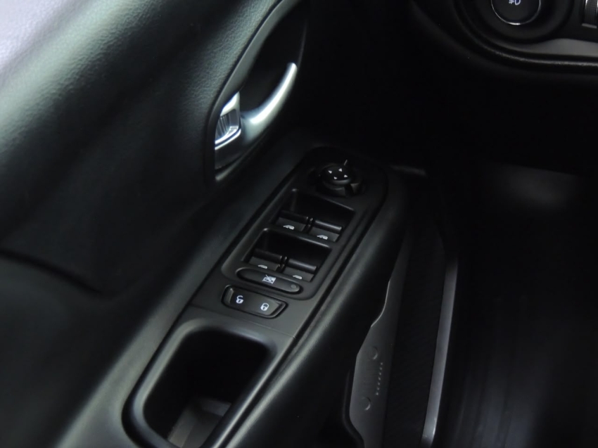 jeep renegade 1.3 t270 turbo flex longitude at6 4p automatico 202225
