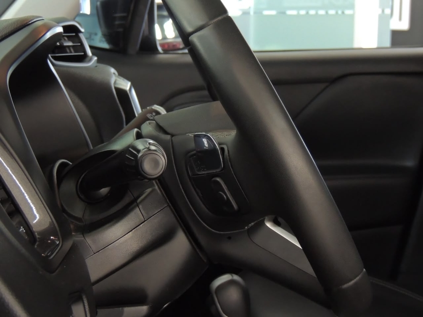 jeep renegade 1.3 t270 turbo flex longitude at6 4p automatico 202226