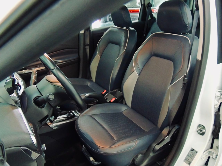 chevrolet spin 1.8 premier flex at (apenas 43.000 mil km rodados - 7 lugares)26