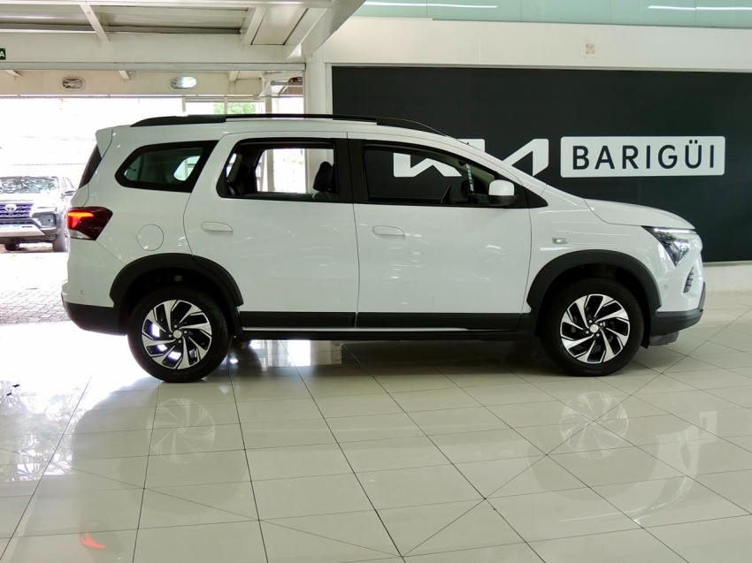 chevrolet spin 1.8 premier flex at (apenas 43.000 mil km rodados - 7 lugares)2