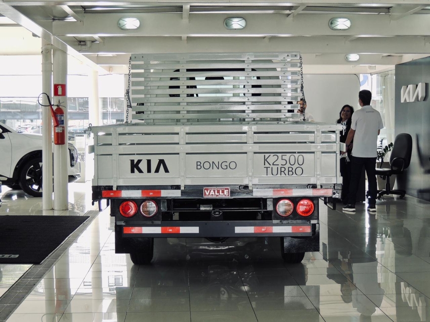 kia bongo 2.5 turbo diesel 4x4 (0km emplacado - veiculo vai no chassi fotos ilustrativas)10