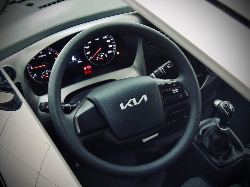 kia bongo 2.5 turbo diesel 4x4 (0km emplacado - veiculo vai no chassi fotos ilustrativas)17