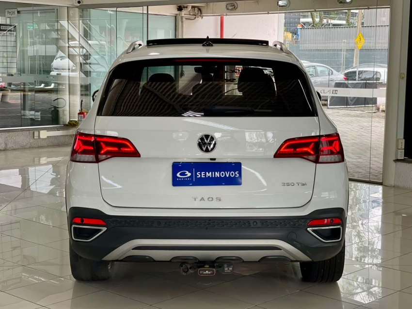 volkswagen taos 1.4 250 tsi total flex highline automatico 4p 202411