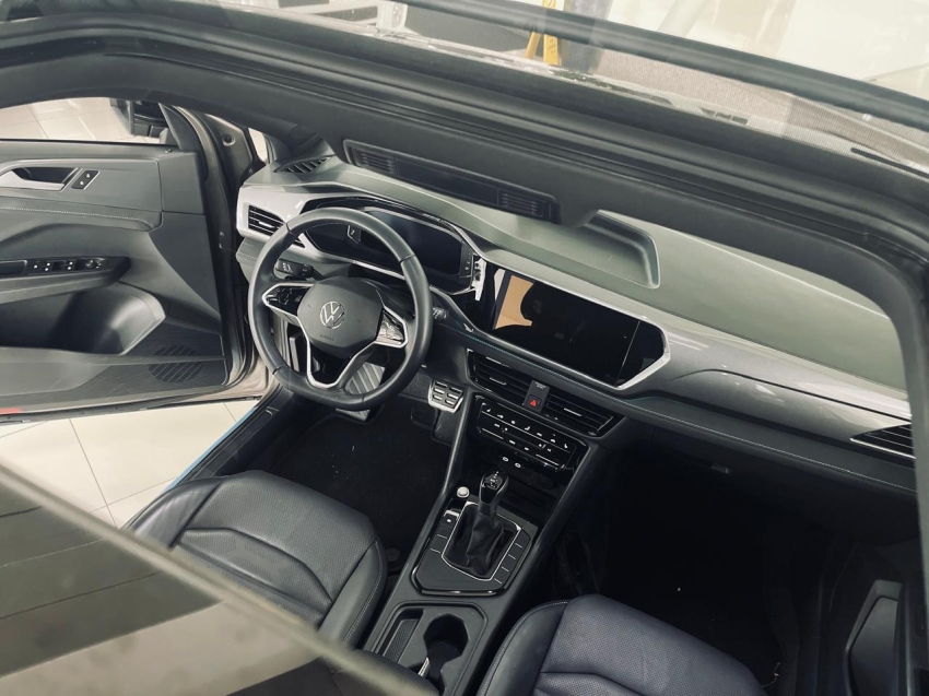 volkswagen taos 1.4 250 tsi total flex highline automatico 4p 202416