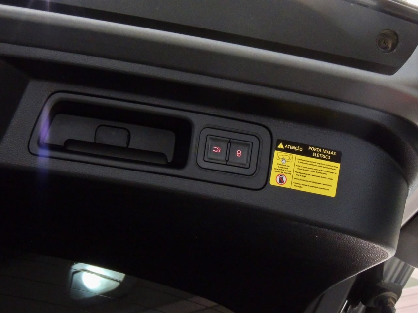 byd song plus 1.5 dm-i hibrido automatico 4p 202512