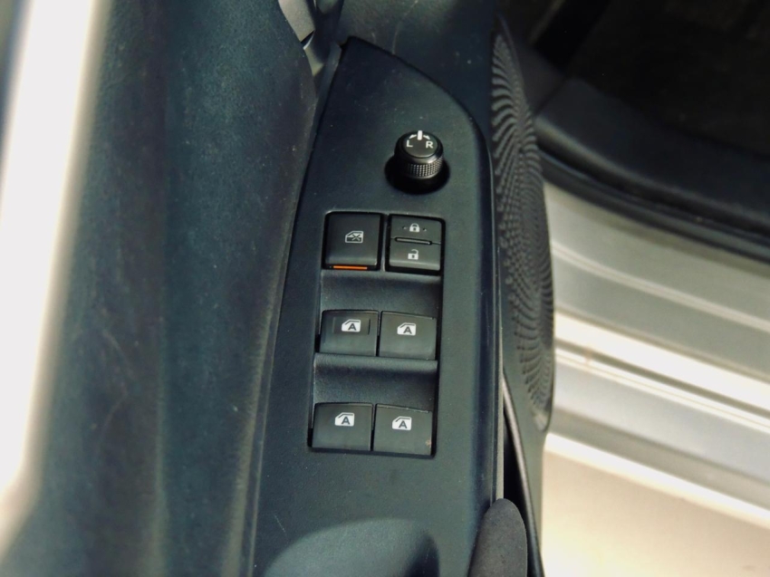 toyota yaris 1.5 16v flex xl multidrive 4p automatico 202515
