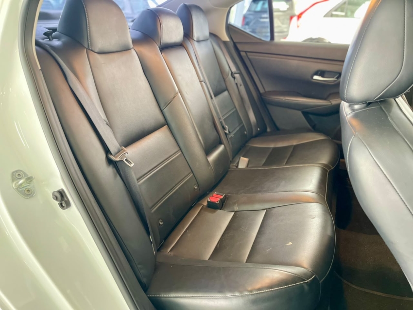 nissan sentra 2.0 gasolina automatico 202529