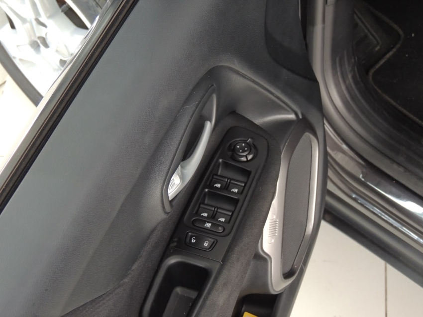 jeep renegade 1.3 t270 turbo flex sport at6 4p automatico 202322