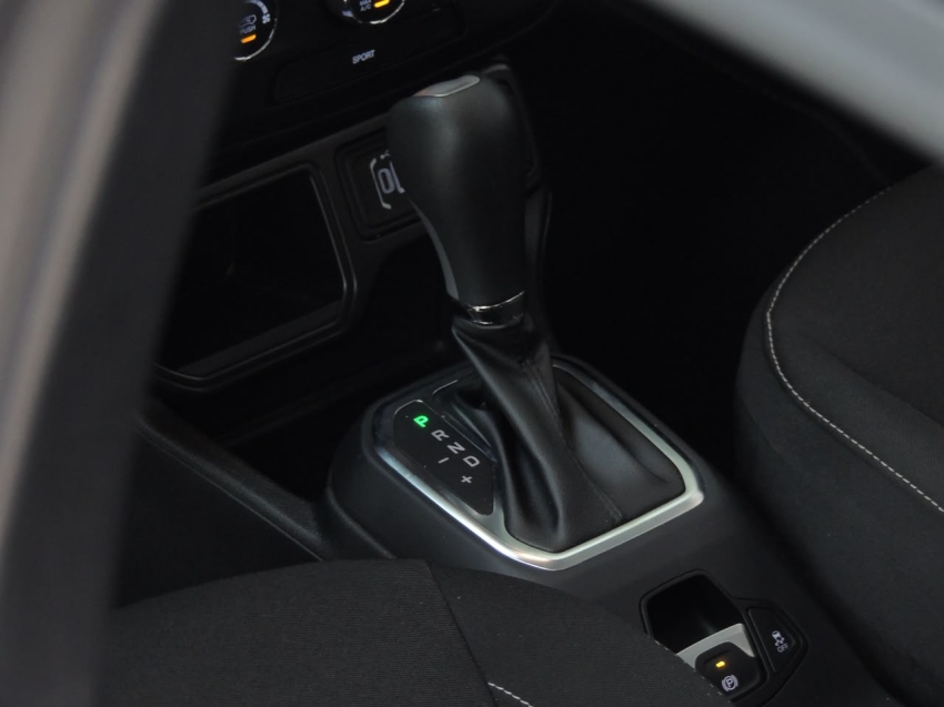 jeep renegade 1.3 t270 turbo flex sport at6 4p automatico 202319