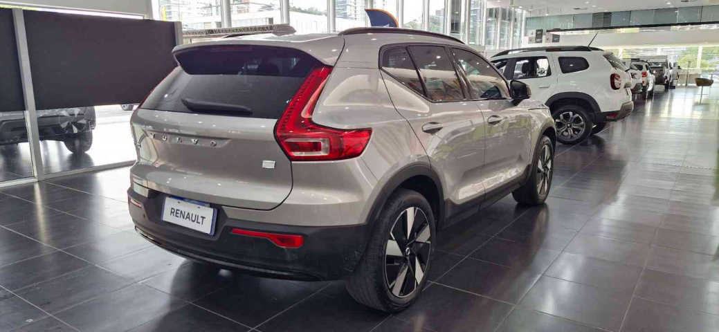 volvo xc40 p6 recharge electric plus 2024