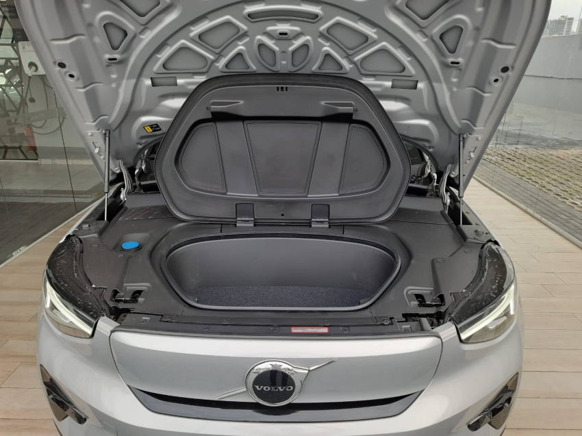 volvo xc40 p6 recharge electric plus 2.0 eletrico 4p automatico 2024