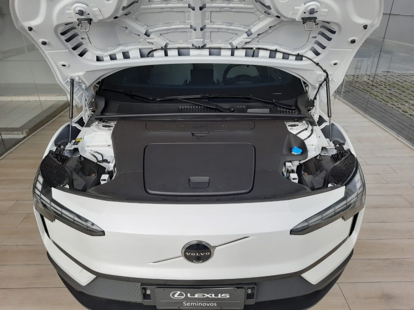 volvo ex30 automatico 2024