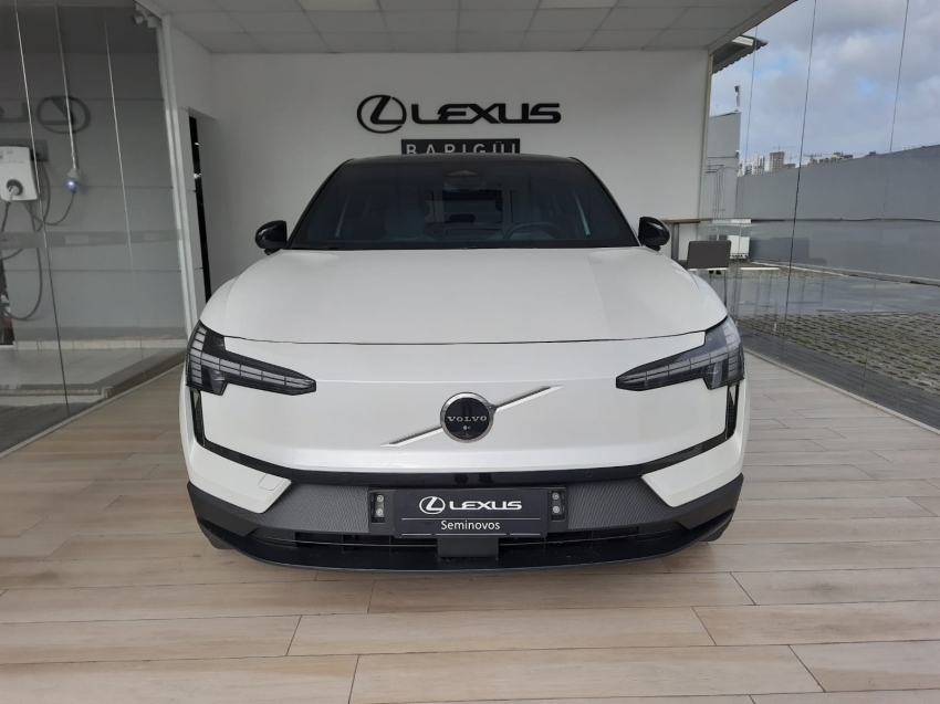 volvo ex30 automatico 2024