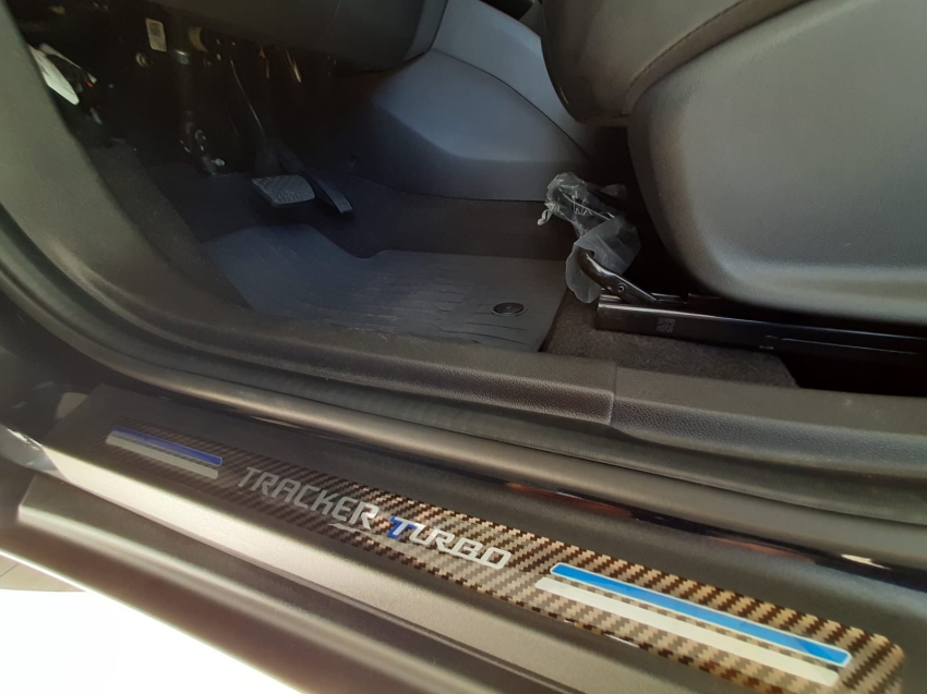 chevrolet tracker 1.2 turbo flex rs automatico 4p 2025