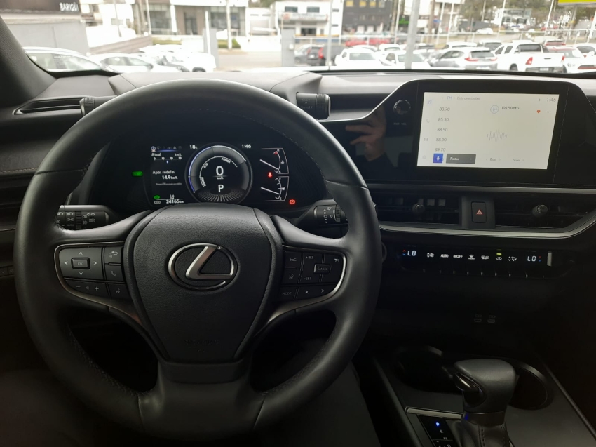 lexus ux 250h 2.0 vvt-i hybrid dynamic cvt hibrido 4p automatico 2024