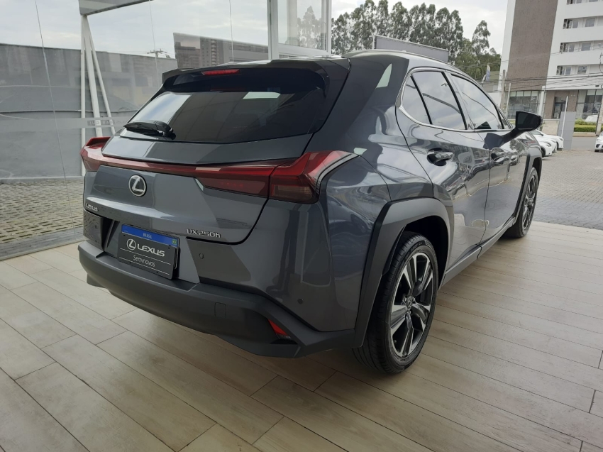 lexus ux 250h 2.0 vvt-i hybrid dynamic cvt hibrido 4p automatico 2024