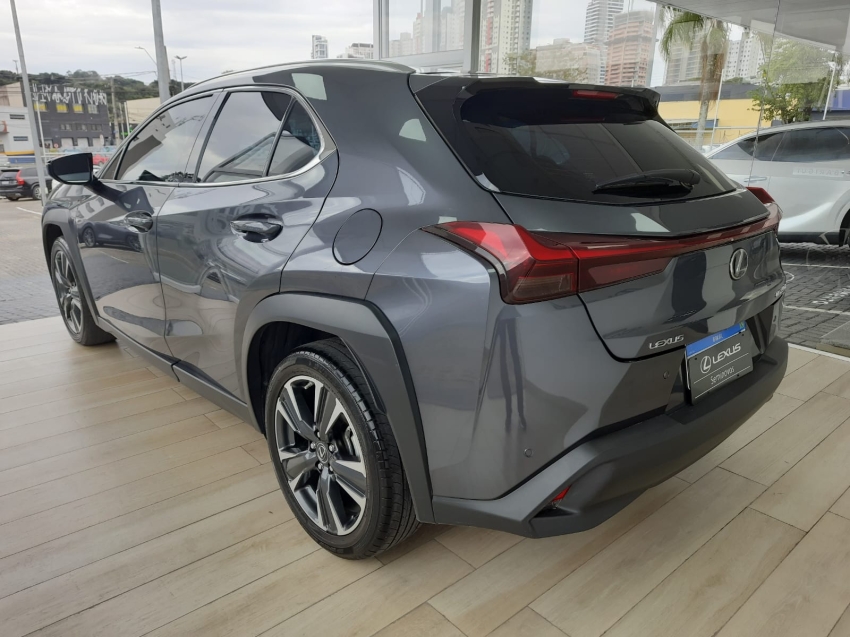 lexus ux 250h 2.0 vvt-i hybrid dynamic cvt hibrido 4p automatico 2024