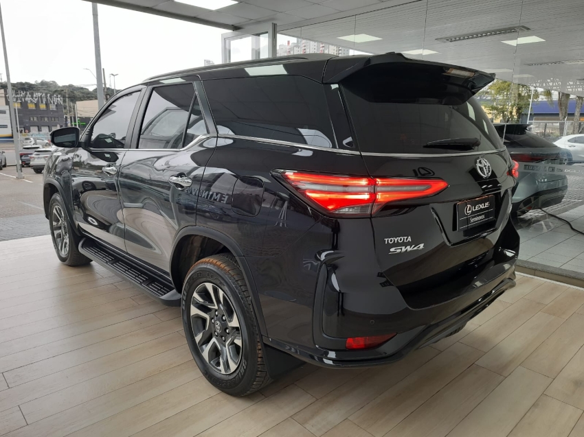 toyota hilux sw4 2.8 d-4d turbo diesel diamond 7l 4x4 automatico 4p 2022