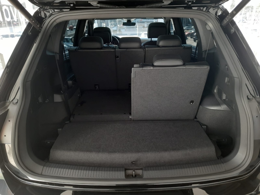 volkswagen tiguan 2.0 300 tsi gasolina allspace r-line automatico 4p 2024