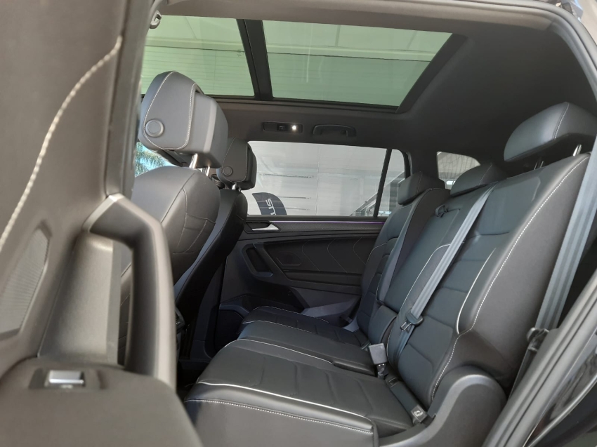 volkswagen tiguan 2.0 300 tsi gasolina allspace r-line automatico 4p 2024