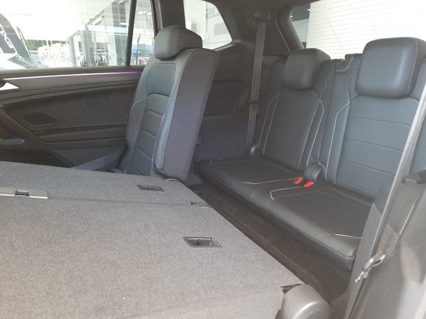 volkswagen tiguan 2.0 300 tsi gasolina allspace r-line automatico 4p 2024
