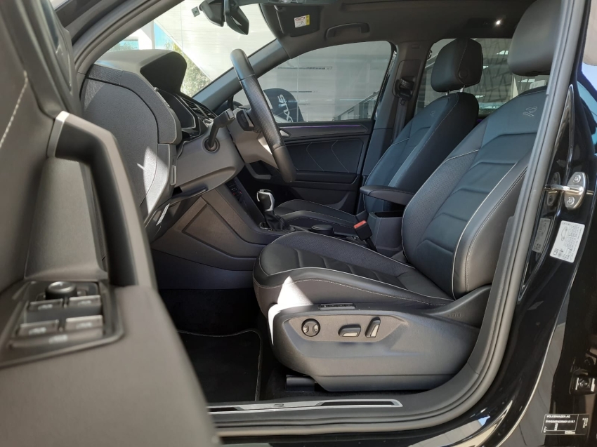 volkswagen tiguan 2.0 300 tsi gasolina allspace r-line automatico 4p 2024