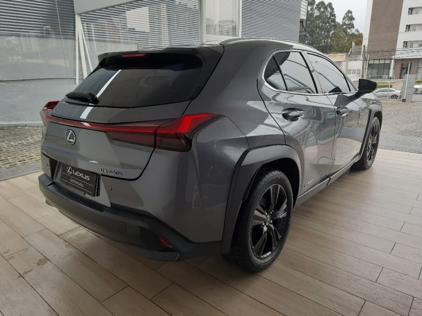 lexus ux 250h 2.0 vvt-i hybrid dynamic cvt hibrido 4p automatico 2019