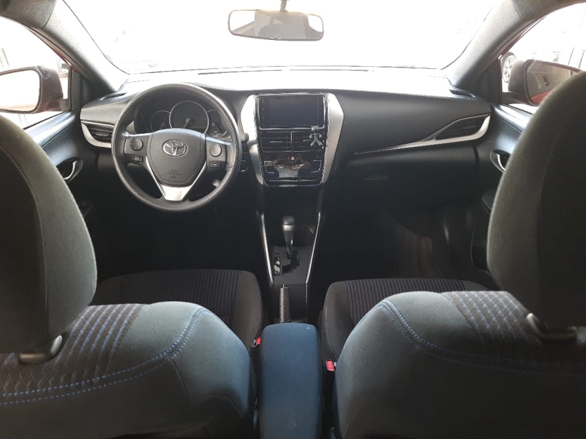 toyota yaris 1.5 16v flex xl plus connect multidrive 4p automatico 2022