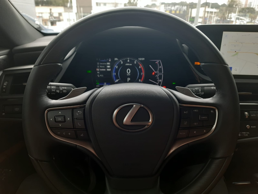 lexus es 300h 2.5 16v hibrido luxury cvt 4p automatico 2025