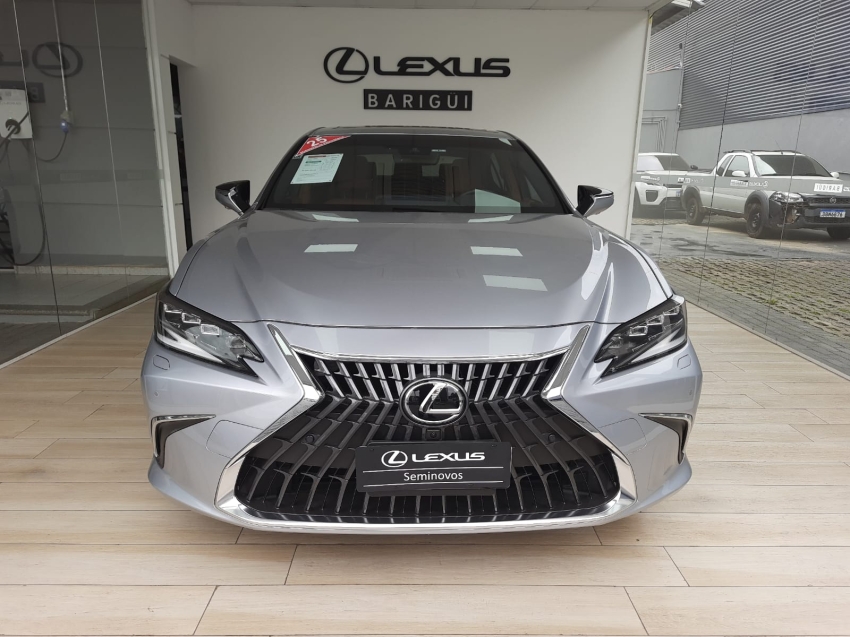 lexus es 300h 2.5 16v hibrido luxury cvt 4p automatico 2025