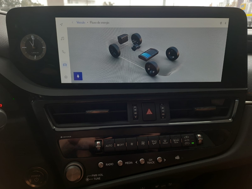 lexus es 300h 2.5 16v hibrido luxury cvt 4p automatico 2025