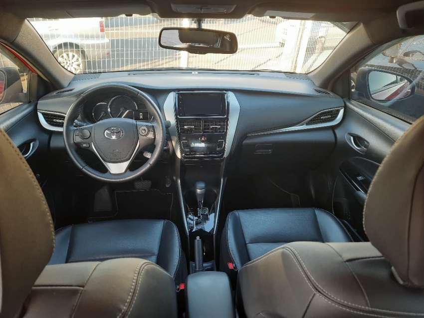 toyota yaris 1.5 16v flex x way connect multidrive 4p automatico 2022