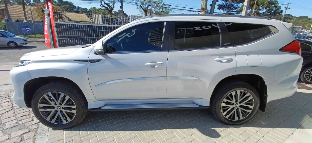 mitsubishi pajero sport 2.4 16v mivec turbo diesel legend awd automatico 4p 2024