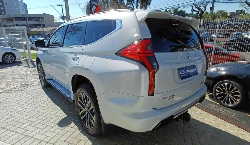 mitsubishi pajero sport 2.4 16v mivec turbo diesel legend awd automatico 4p 2024