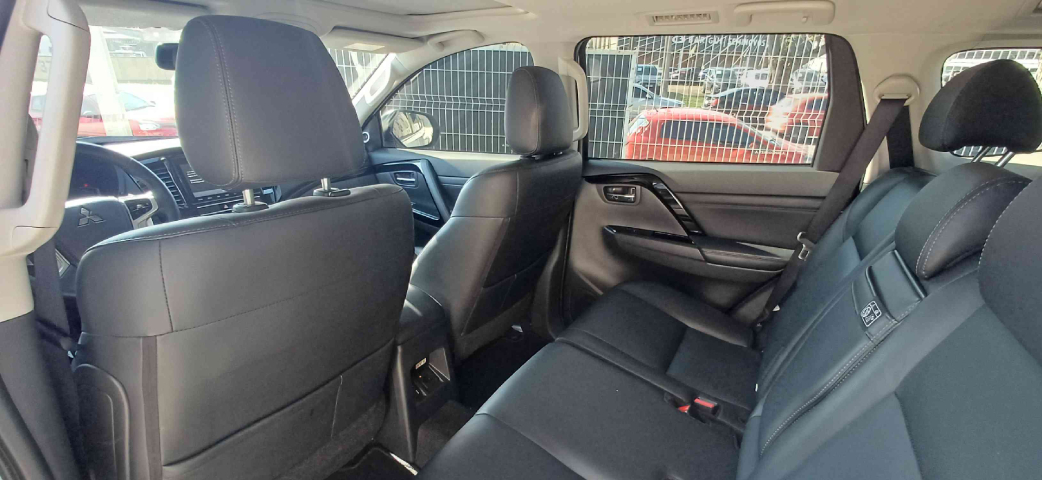 mitsubishi pajero sport 2.4 16v mivec turbo diesel legend awd automatico 4p 2024