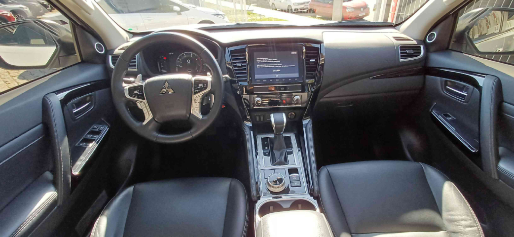 mitsubishi pajero sport 2.4 16v mivec turbo diesel legend awd automatico 4p 2024