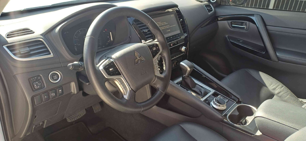 mitsubishi pajero sport 2.4 16v mivec turbo diesel legend awd automatico 4p 2024