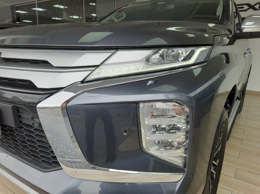 mitsubishi pajero sport 2.4 16v mivec turbo diesel hpe awd automatico 4p 2023
