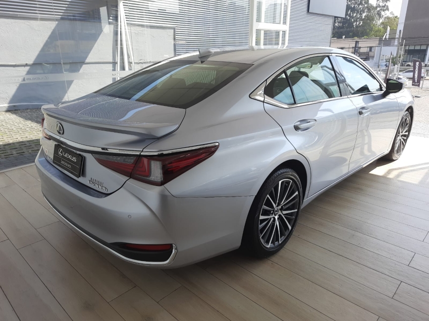 lexus es 300h 2.5 16v hibrido cvt 4p automatico 2025